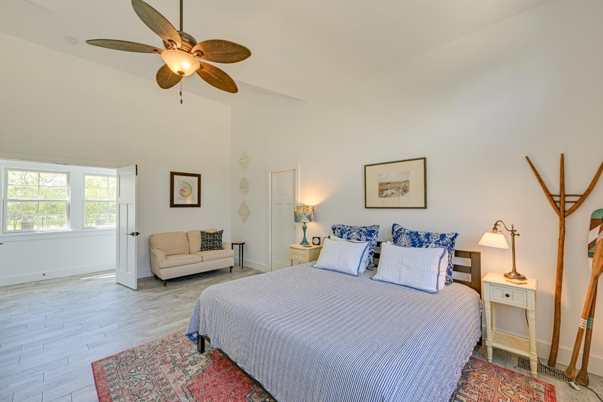 Distinctive Hamptons Home With Pool Near Bay, Ocean Hampton Bays Luaran gambar