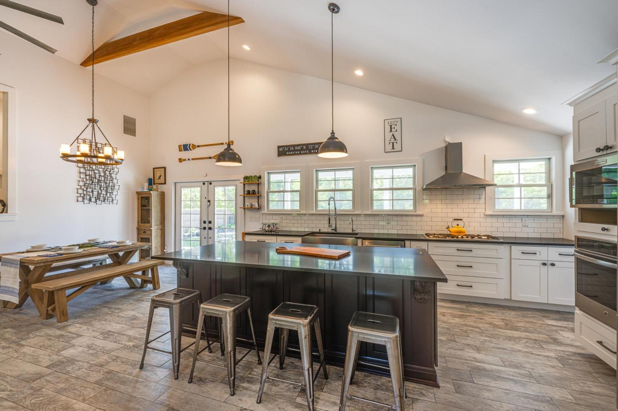 Distinctive Hamptons Home With Pool Near Bay, Ocean Hampton Bays Luaran gambar