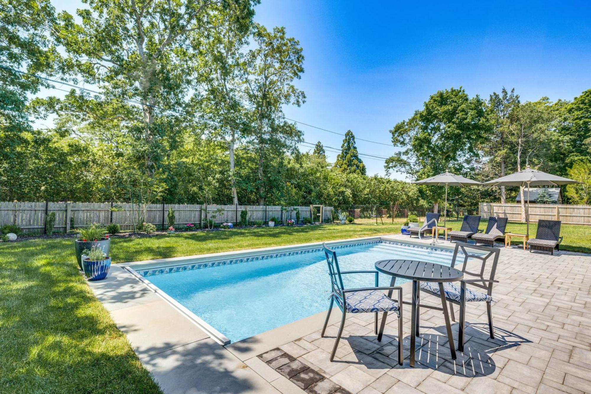 Distinctive Hamptons Home With Pool Near Bay, Ocean Hampton Bays Luaran gambar