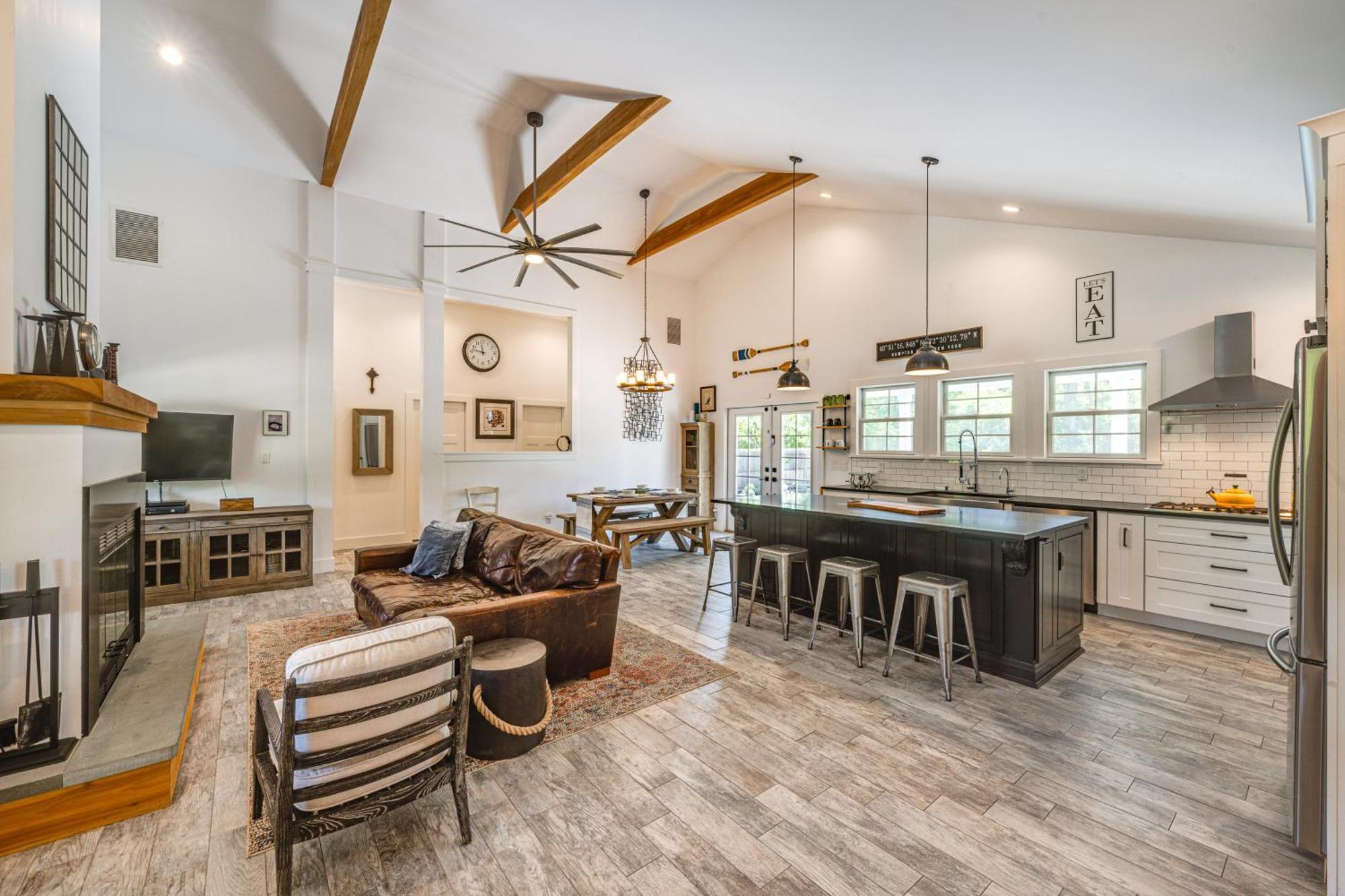 Distinctive Hamptons Home With Pool Near Bay, Ocean Hampton Bays Luaran gambar